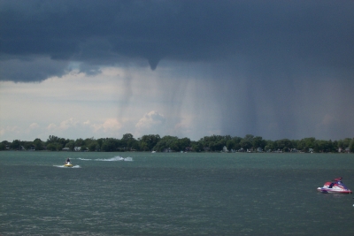  - storm-funnel-cloud7-13-03-a